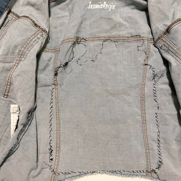 Jeaniologie Altered Jean Denim Jacket Dont Talk to Strangers Patch Sz Large - Picture 15 of 16